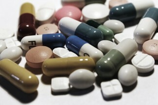 Os medicamentos costumam fazer parte do tratamento da esquizofrenia e do distúrbio esquizoafetivo. É importante ter um farmacêutico que reserve um tempo para discutir a medicação.