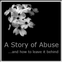 Uma história de abuso em que uma mulher abusada decide deixar o marido abusivo depois de ouvir uma voz estrangeira. Sobreviventes de abuso, você pode se relacionar com isso?